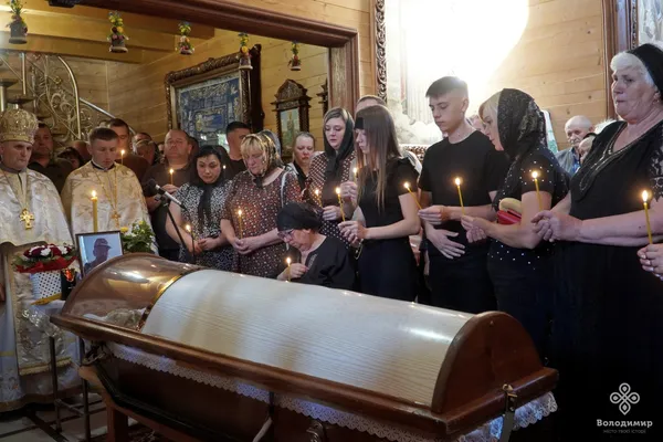 Назавжди 45: у Володимирі попрощалися з воїном Юрієм Глусем (фото)