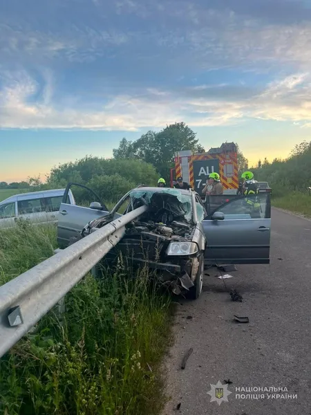 На Волині – смертельна ДТП: за кермом легковика була неповнолітня дівчина (фото)