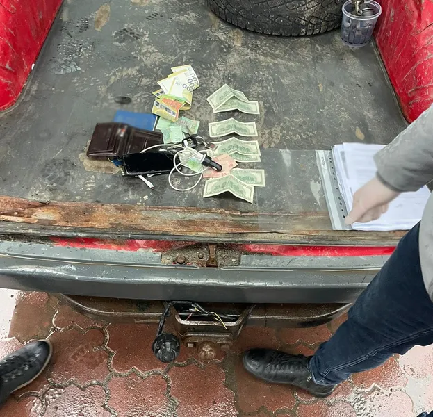 На Волинь завозили автівки під виглядом допомоги для ЗСУ, а потім продавали (фото, відео)