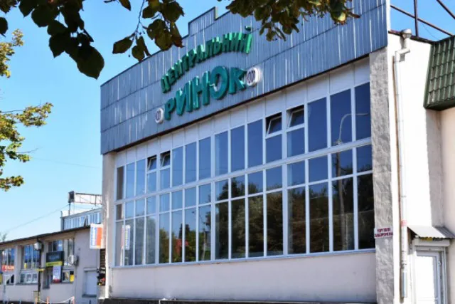 Луцькрада надала в оренду землю під Центральним ринком