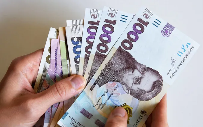 Кому із пенсіонерів у жовтні додатково виплатять 2093 грн, а кому заморозять пенсії