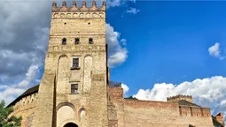 У Луцьку розкритикували замок, бо він старий та небезпечний (фото)