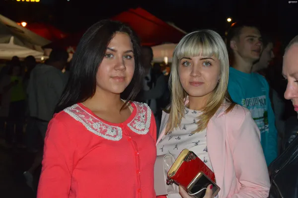 Ліворуч - голова Молодіжної ради при Луцькому міському голові Софія Ройко