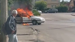 У Луцьку на ЛПЗ посеред вулиці загорілась автівка (відео)