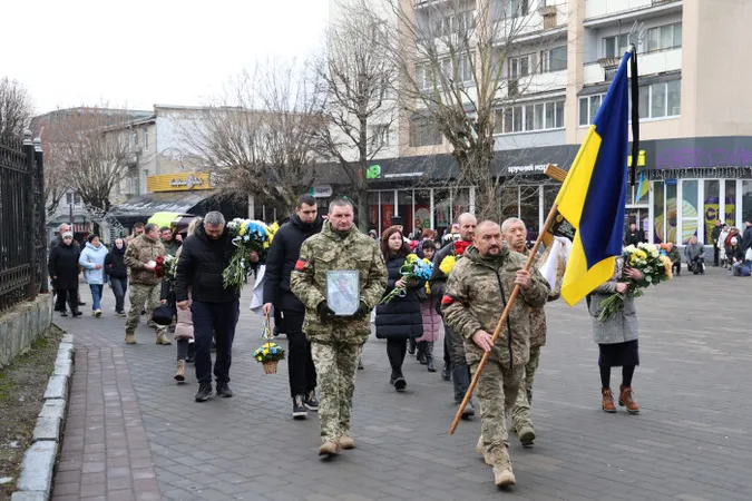 У Луцьку попрощалися із загиблим під Покровськом Андрієм Фещенком (фото)