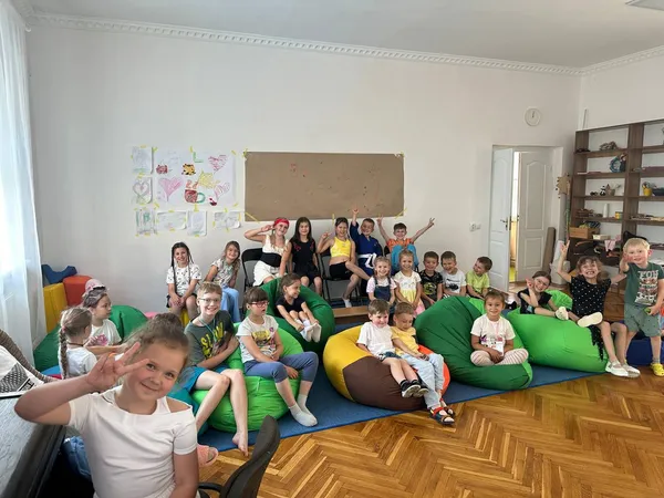 Маленька школа «Левеня»
