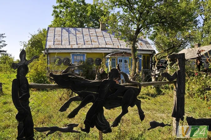 На Волині відшукали ще один «будинок з химерами» (фото)