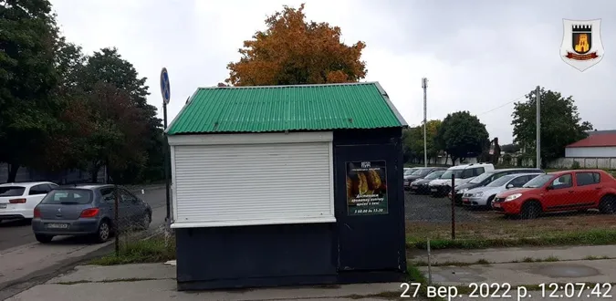 У Луцьку демонтують незаконні споруди (адреси, фото)