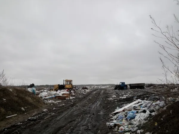 На Волині показали, як сміття з міста потрапляє на полігон