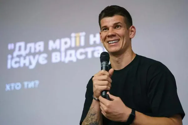😨Переможця Х-фактора хейтять за невдалі жіночі стрижки: що коїться (відео)