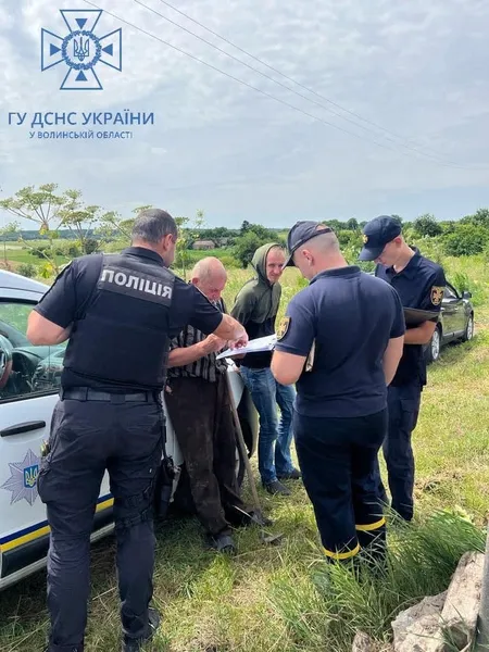 У Боголюбах пенсіонер випадково підпалив сусідський город (фото)