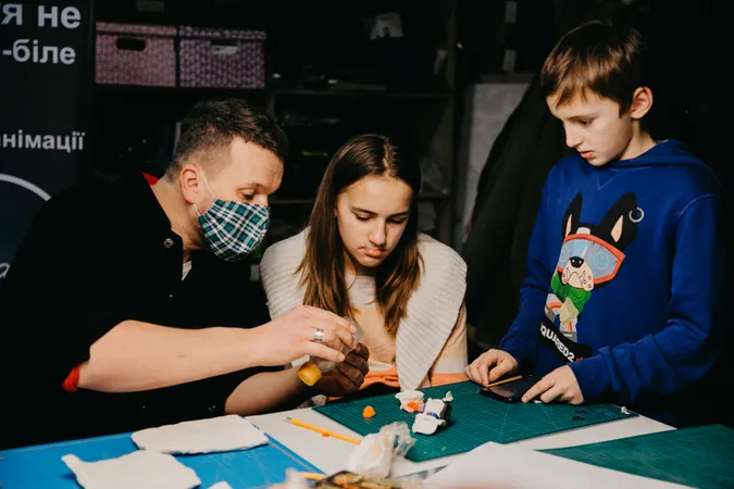 У Луцьку діти роблять пластиліновий мультик про Різдво (фото)