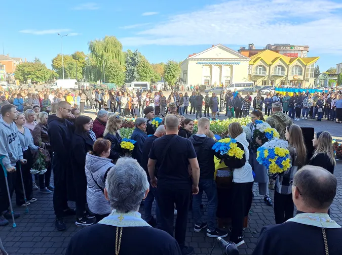 У Ковелі попрощалися із 24-річним воїном Олексієм Жалаєм (фото)