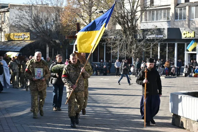 Загинув на Курщині: у Луцьку попрощалися з 31-річним Дмитром Бондаренком (фото)