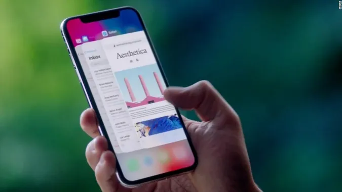 Новий iPhone може залишитись без «чубчика»