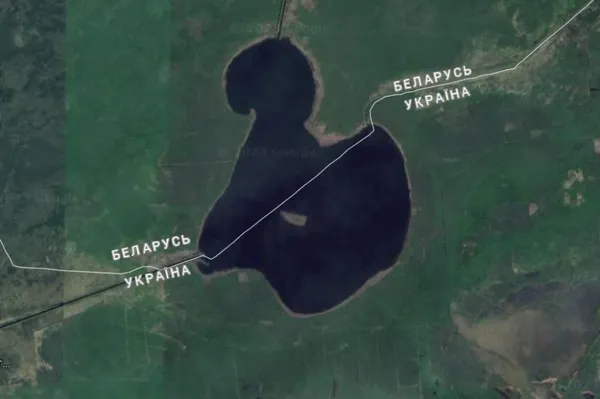 9 озер Волині, на які краще не їхати