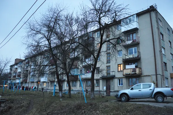У Луцьку на Волі облаштують затишний двір (фото)