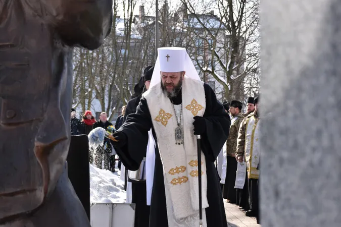 У Луцьку вшанували Героїв Небесної Сотні (фото)