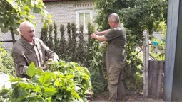 🐾 Як у волинському нацпарку заготовляють смаколики для тварин на зиму (фото)