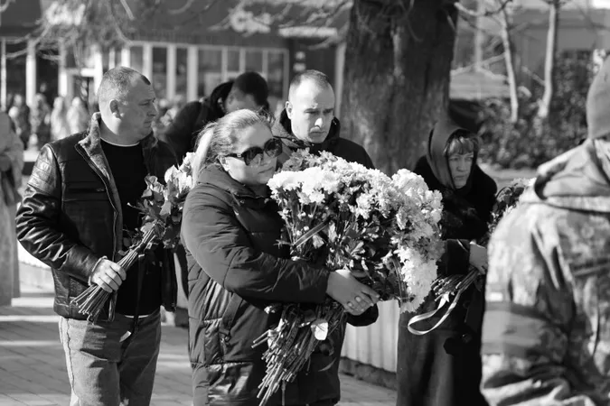 Загинув під Покровськом: у Луцьку попрощалися з Вадимом Гнатюком (фото)