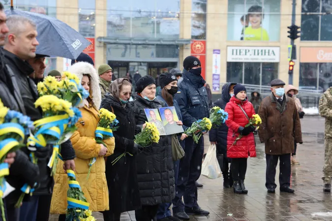У Луцьку вшанували пам'ять добровольців (фото)