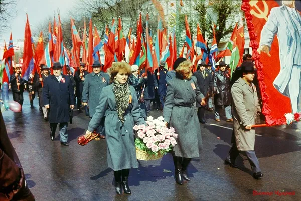 Як у Луцьку святкували 1 травня у радянські часи (фото)