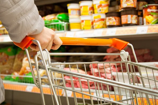 Експерт розповів, які продукти в Україні здорожчають