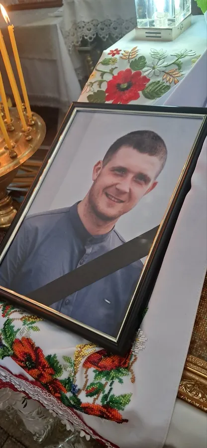 У Луцькому районі попрощалися із захисником Романом Возняком (фото)