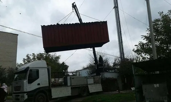 Лучани відмовились зносити незаконні гаражі (фото)
