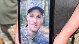 Сирота з Донбасу, який знайшов дім на Волині: у Ковелі попрощалися з воїном Олександром Шевченком (фото)