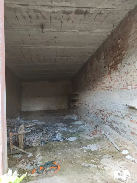 Поліція орендує у Луцькради закинуті гаражі (фото)