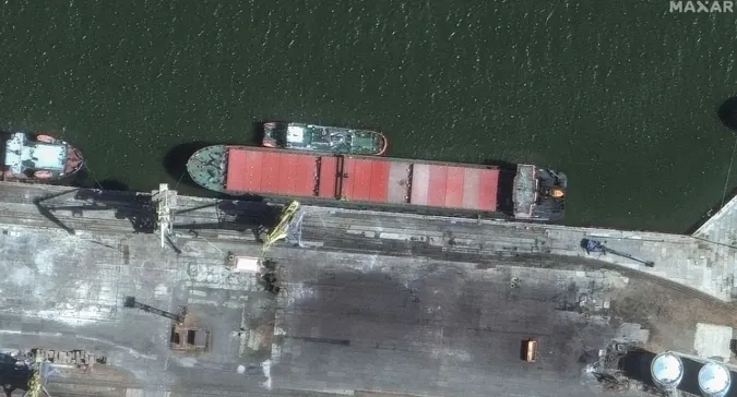 З супутника зафіксували російський корабель, який перевозить балістику з Ірану (фото)