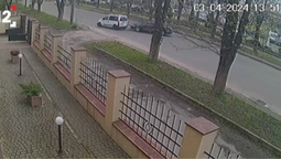 У Луцьку на Дубнівській Volkswagen зіткнувся з Fiat – момент ДТП попав на камеру (відео)