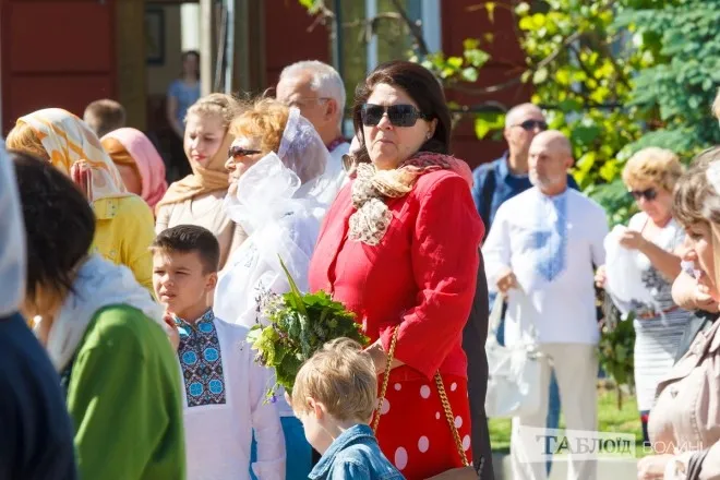 Як лучани на Трійцю освячували лепеху (фото)
