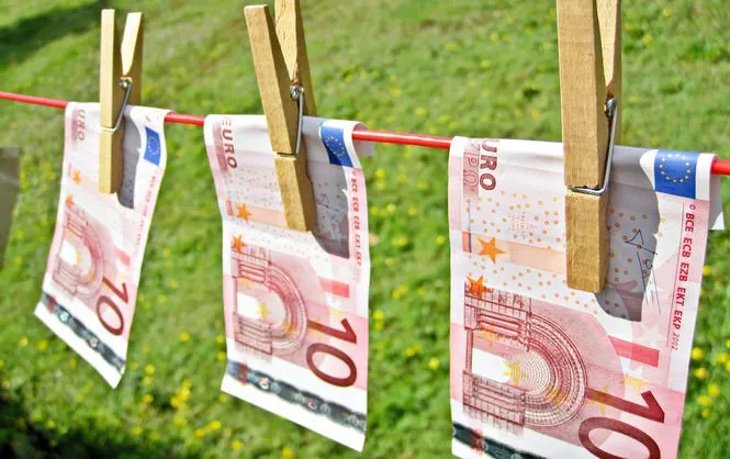 ООН назвала щорічний обсяг хабарів у світі