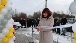 Зі священником та стрічкою: в селі на Волині відкрили амбулаторію сімейної медицини (фото)