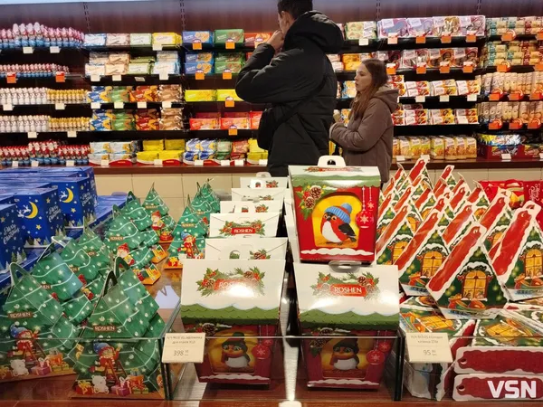 Другий у Луцьку: що є в новому «Рошені» і  скільки коштує (фото)