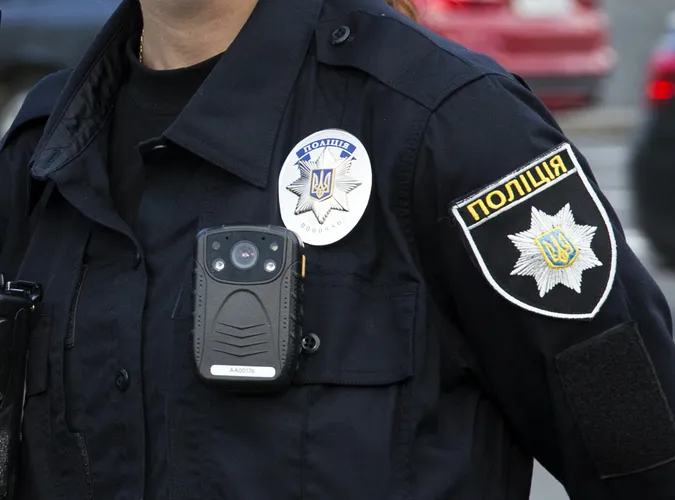 Лучанин побив патрульного у відділку: йому світить термін