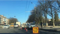 У Луцьку перед  переходом сталась ДТП (відео)