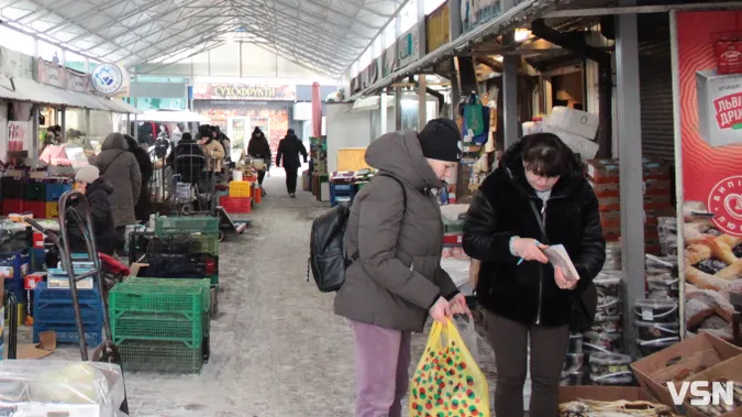 Не тільки звичка: чому лучани йдуть на ринок, а не в супермаркет (фото)