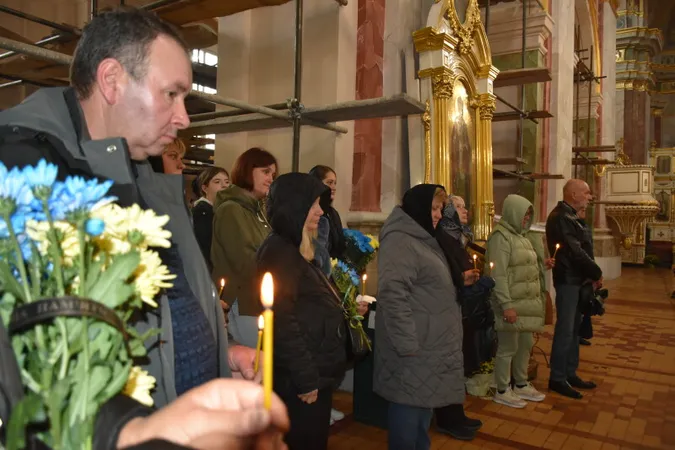 У Луцьку провели в останню дорогу Героя Ігоря Охремчука (фото)