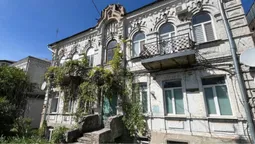 Привид у чорному пальті: чому мешканці будинку у Луцьку викликали священника та «мисливців за привидами»
