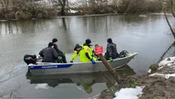 У Луцьку рятувальники продовжують пошуки безвісті зниклого чоловіка у річці Стир (фото)