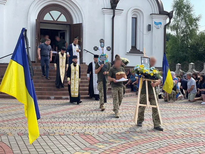 На Волині провели в останню дорогу воїна Сергія Степанкевича (фото)