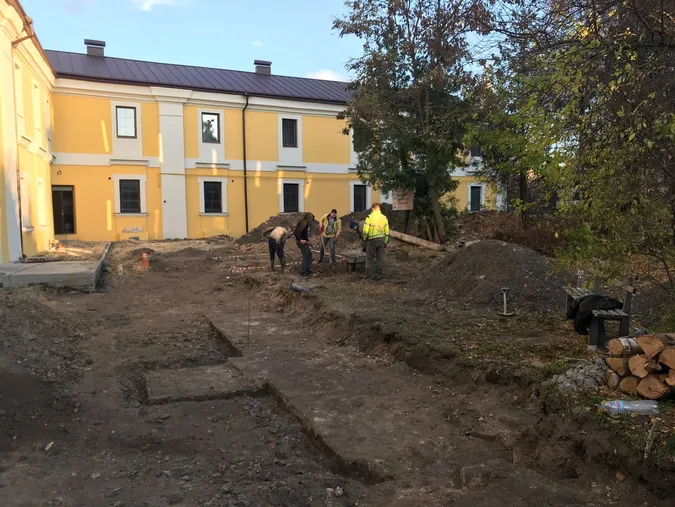 «Матір костелів на Русі»: у Луцьку знайшли залишки давнього храму (фото, відео)