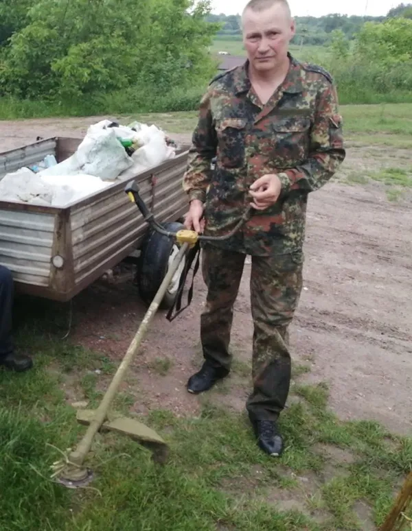 Вивезли причіп сміття: у Нововолинську прибрали водосховище (фото)