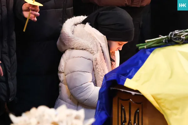 На Волині попрощалися з 20-річним захисником Костянтином Масюком (фото)