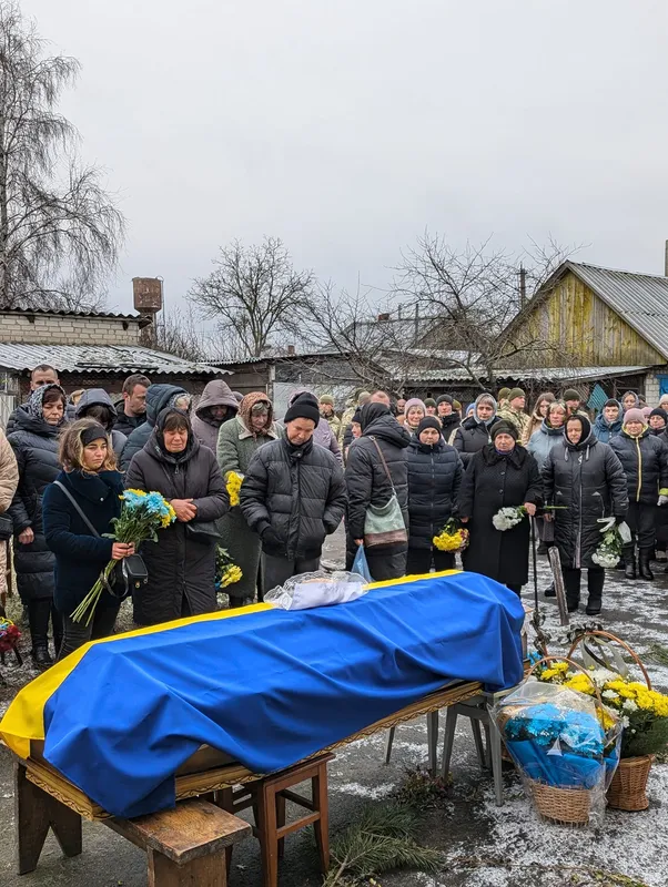 Воював десять років: на Волині попрощалися із 33-річним бійцем Олегом Гарасимлюком (фото)