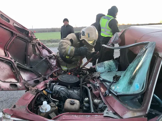 Аварія на трасі Київ-Ковель-Ягодин: автомобілі перетворилися в купу брухту (фото)