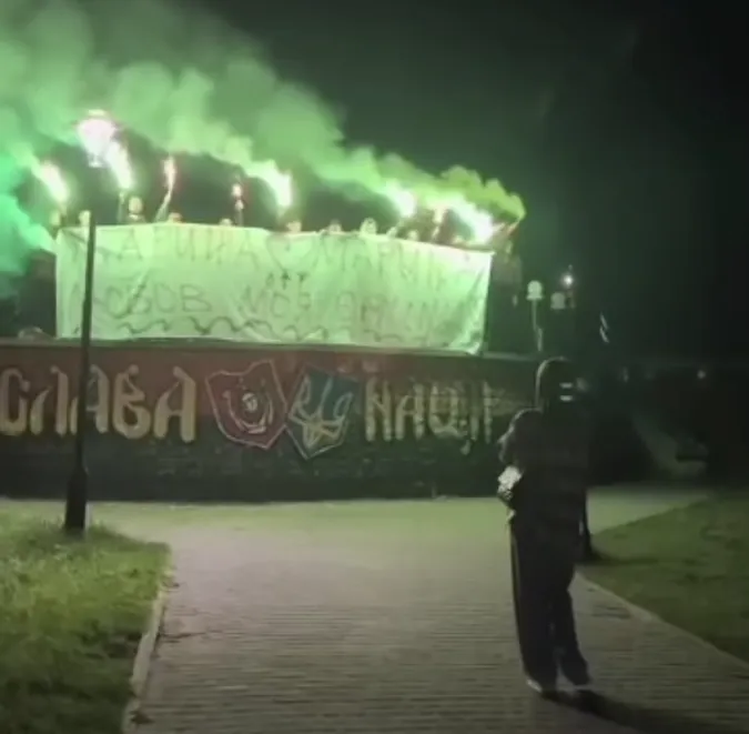 У Ковелі хлопець оригінально освідчився своїй коханій (відео)